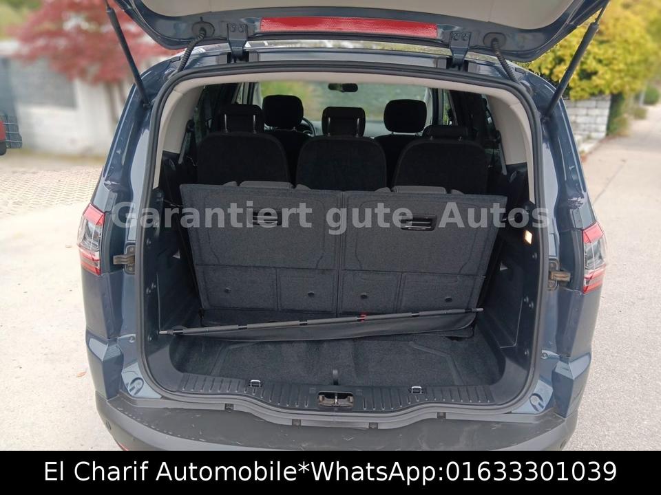 Ford S-Max 2013 — photo 18