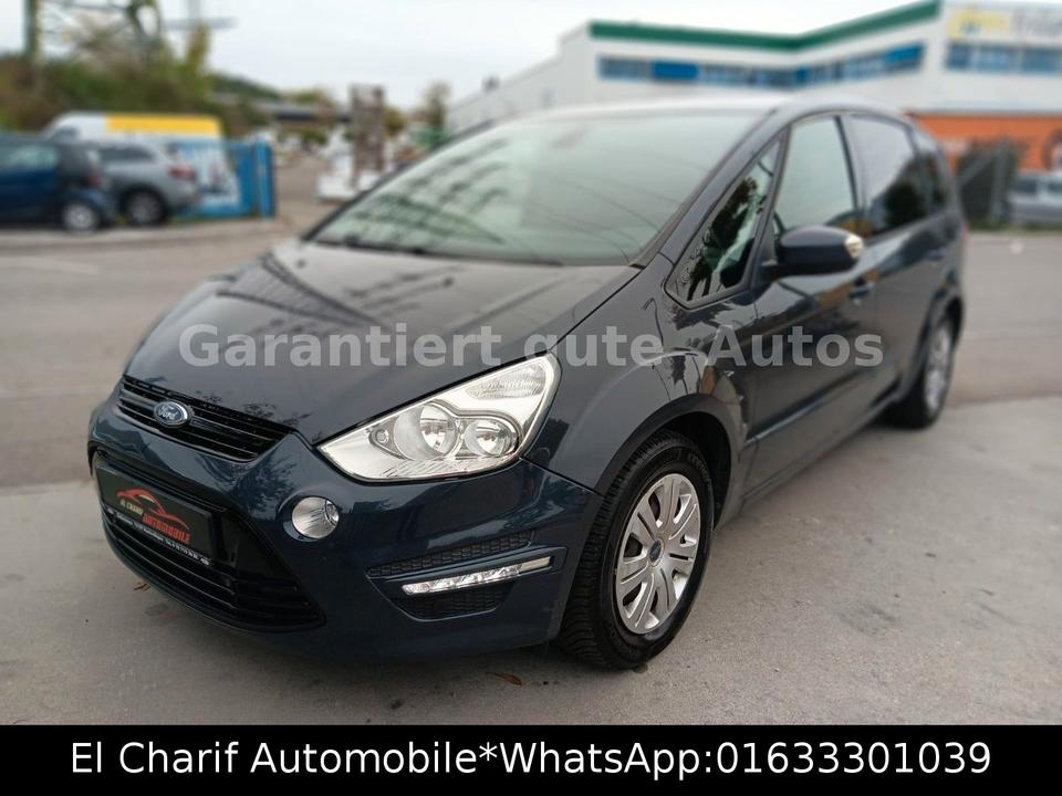 Ford S-Max 2013 — rear view