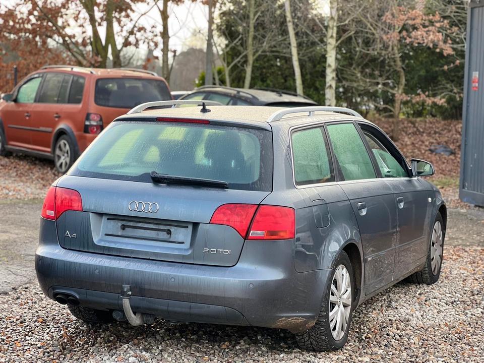Audi A4 2007 — engine