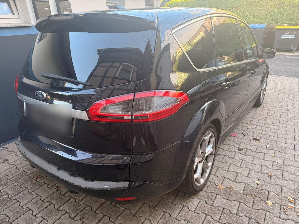 Ford S-Max 2012 — interior