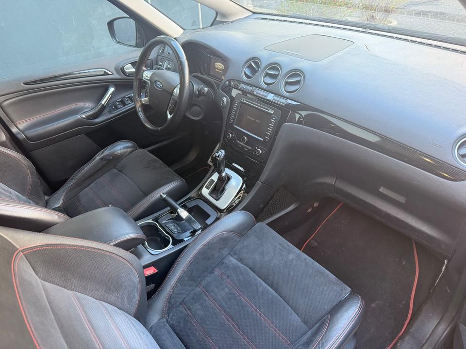 Ford S-Max 2012 — engine
