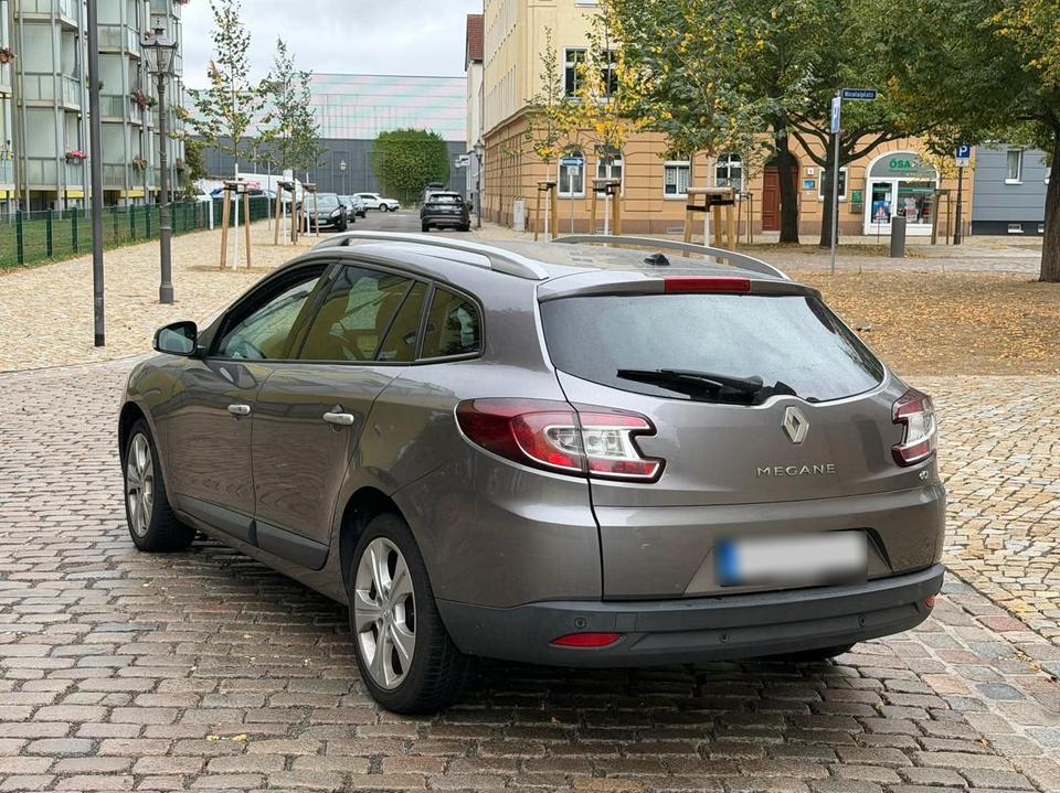 Renault Megane 2013 — interior