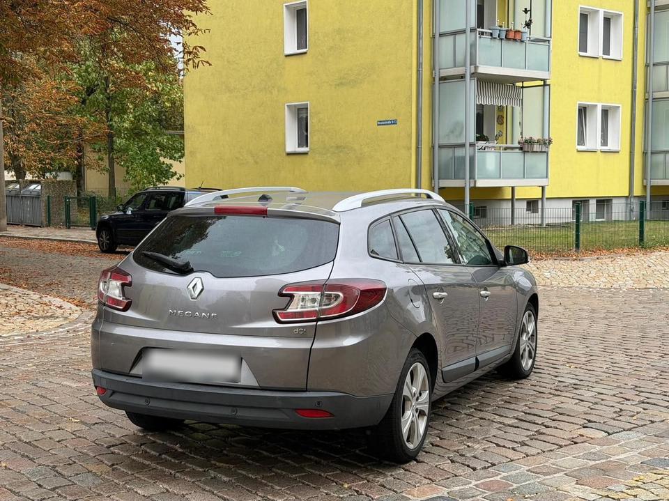 Renault Megane 2013 — engine