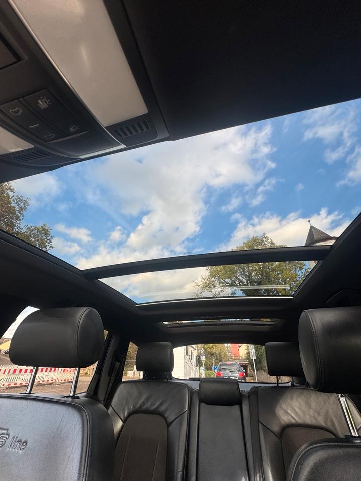 Audi Q7 2008 — interior