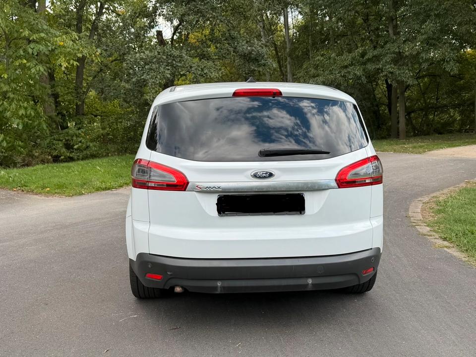 Ford S-Max 2013 — photo 8