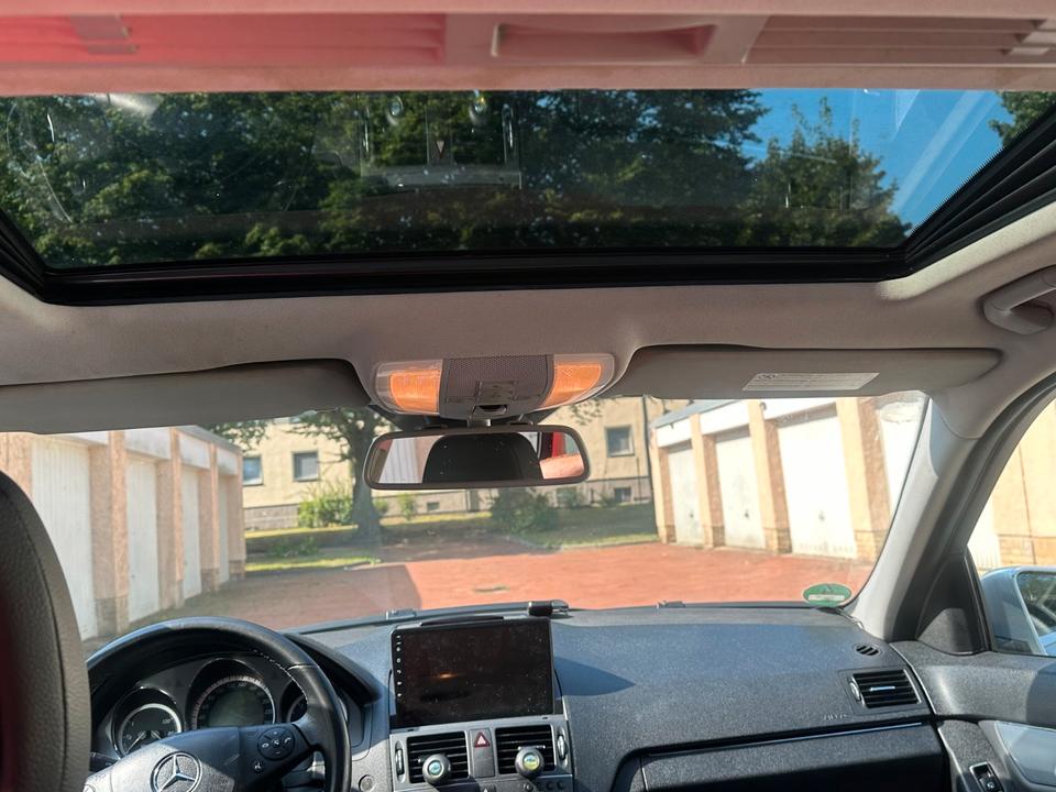 Mercedes Benz 200 2010 — photo 6