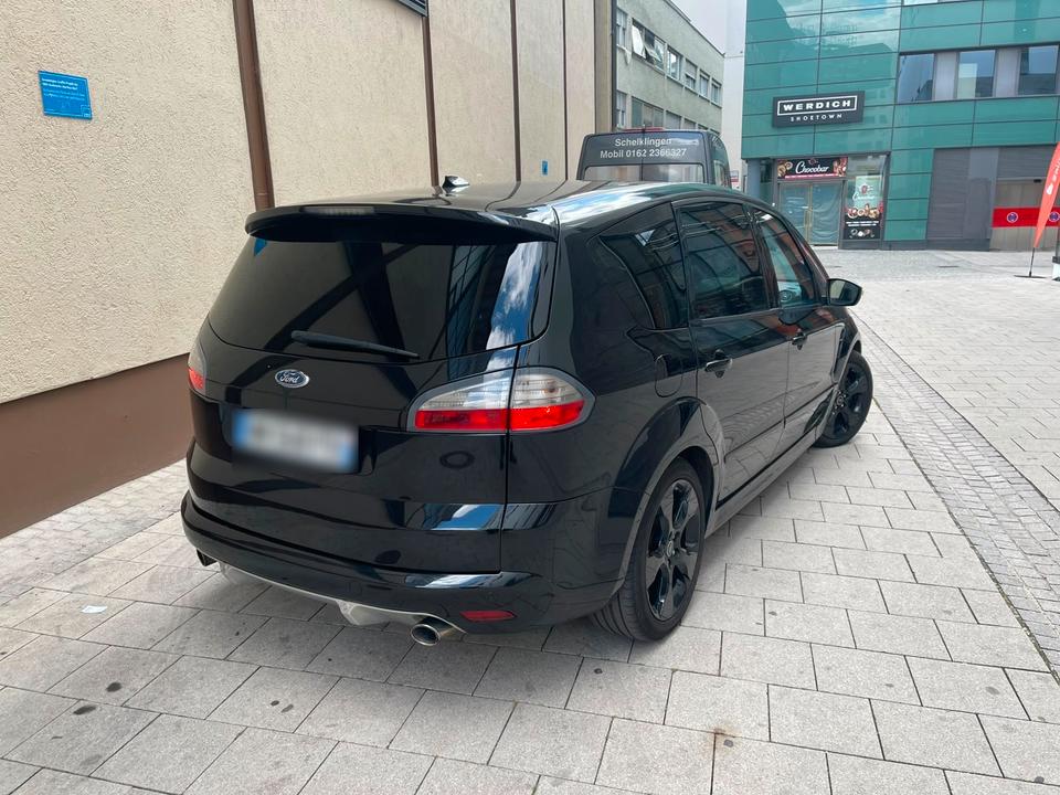 Ford S-Max 2010 — photo 8