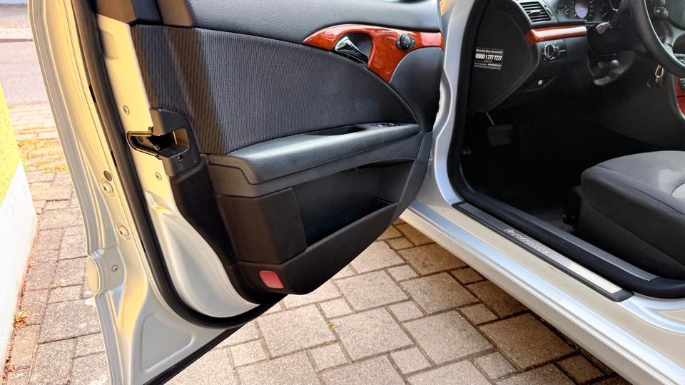 Mercedes Benz E 220 2007 — photo 10