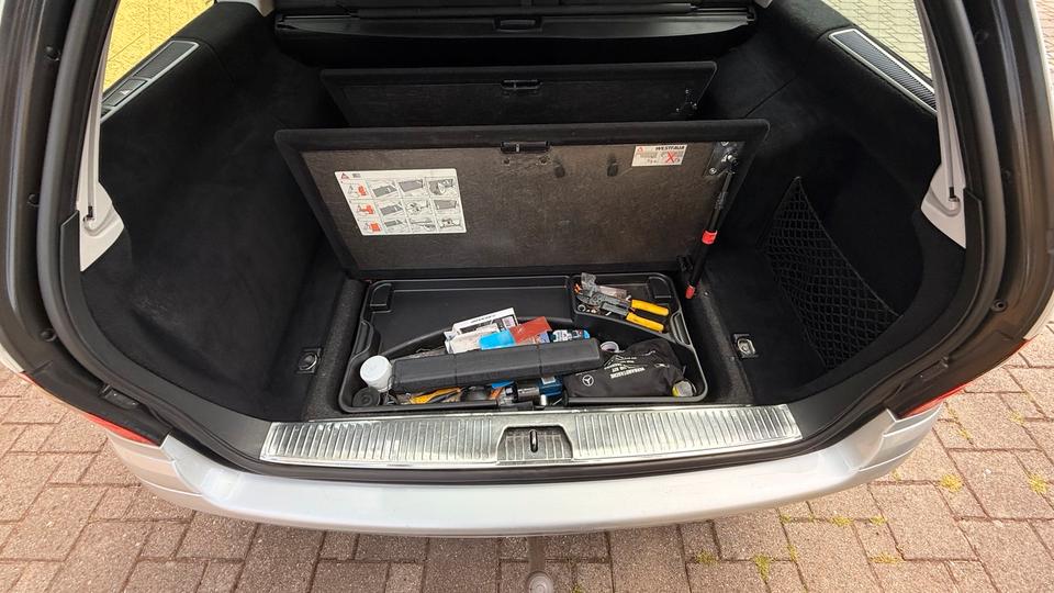 Mercedes Benz E 220 2007 — photo 18