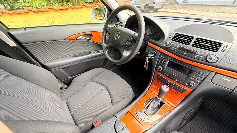 Mercedes Benz E 220 2007 — photo 7