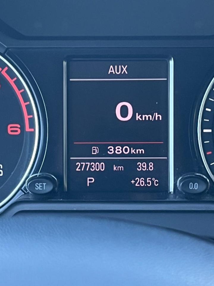 Audi Q5 2011 — photo 10
