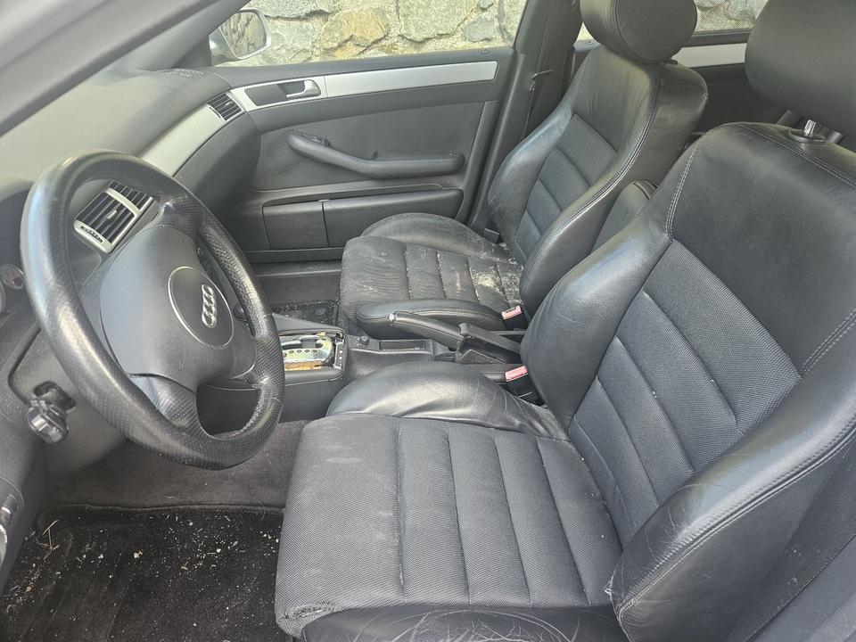 Audi A6 2004 — interior