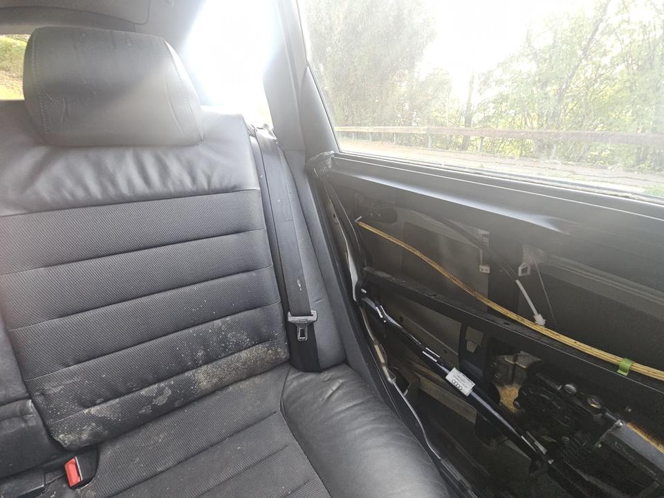 Audi A6 2004 — photo 6