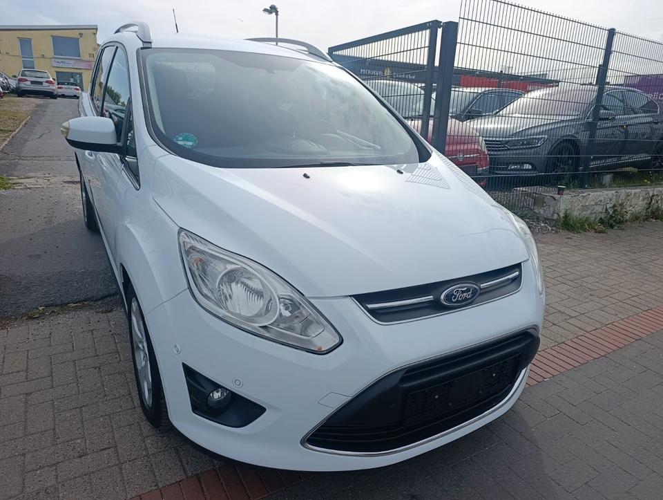 Ford Grand C-Max 2012 — photo 10