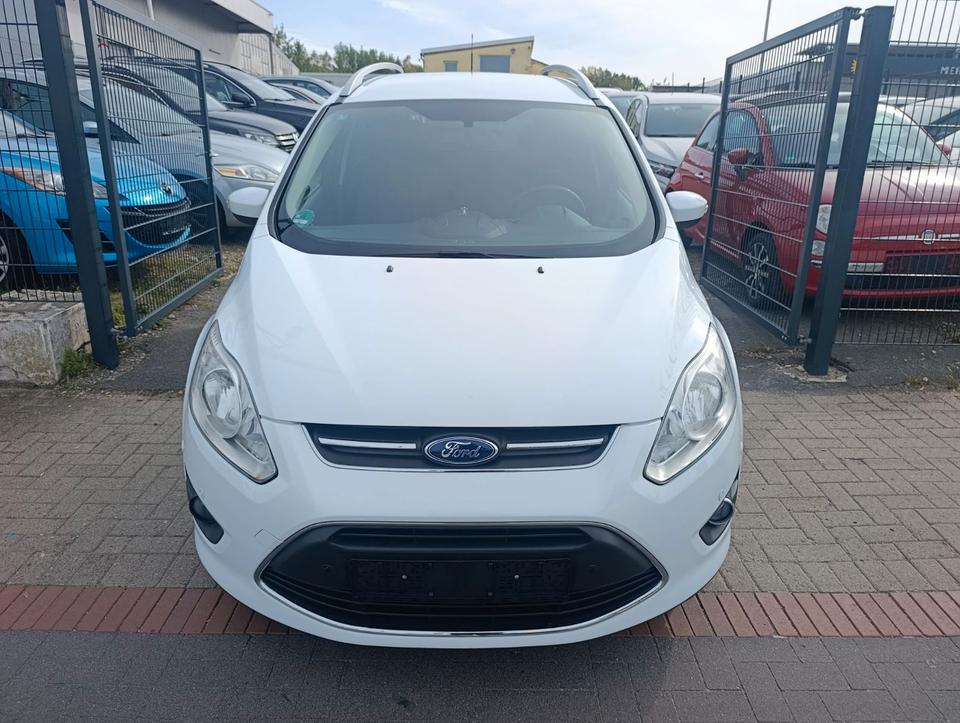 Ford Grand C-Max 2012 — photo 11
