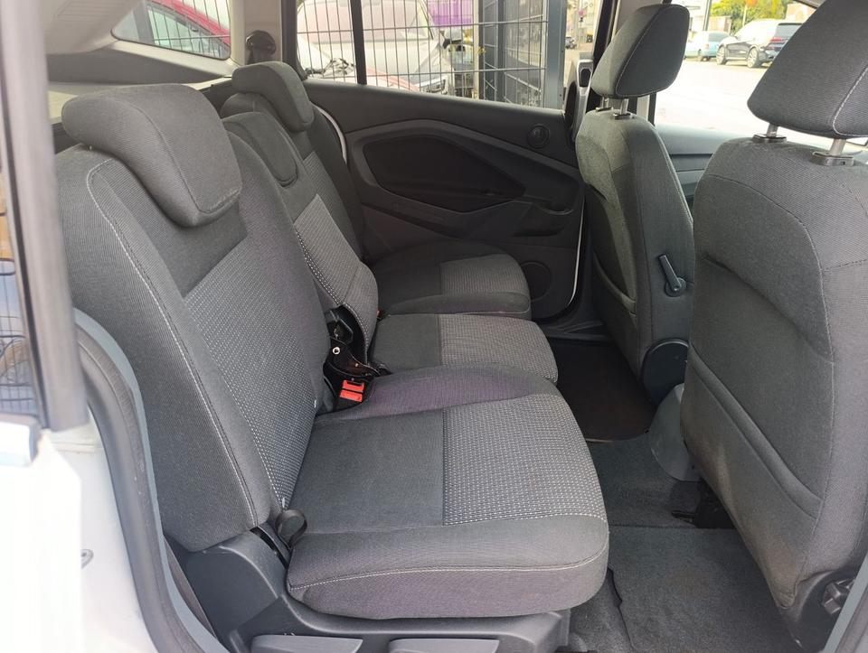 Ford Grand C-Max 2012 — photo 30