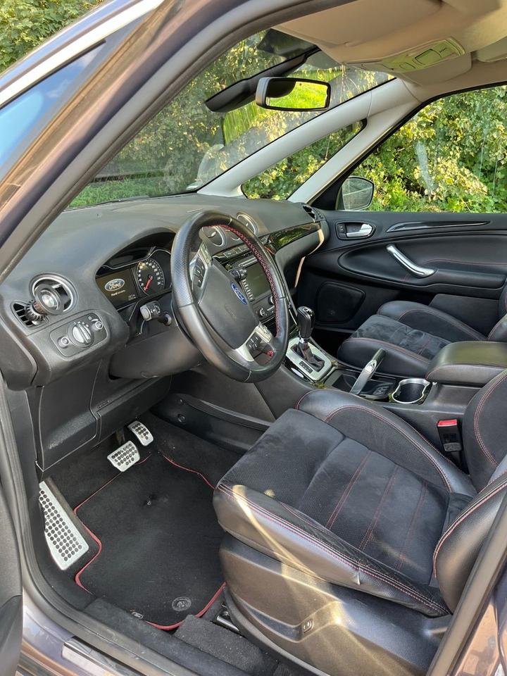 Ford S-Max 2012 — photo 8