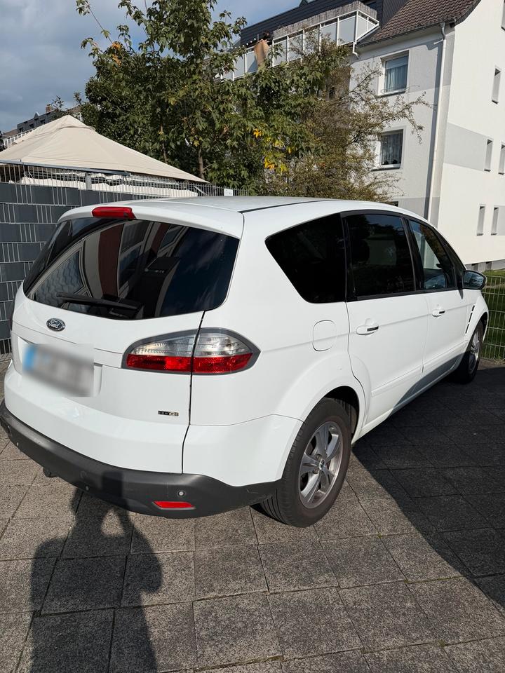 Ford S-Max, 2009