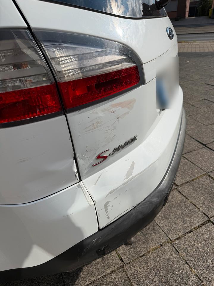 Ford S-Max 2009 — photo 10
