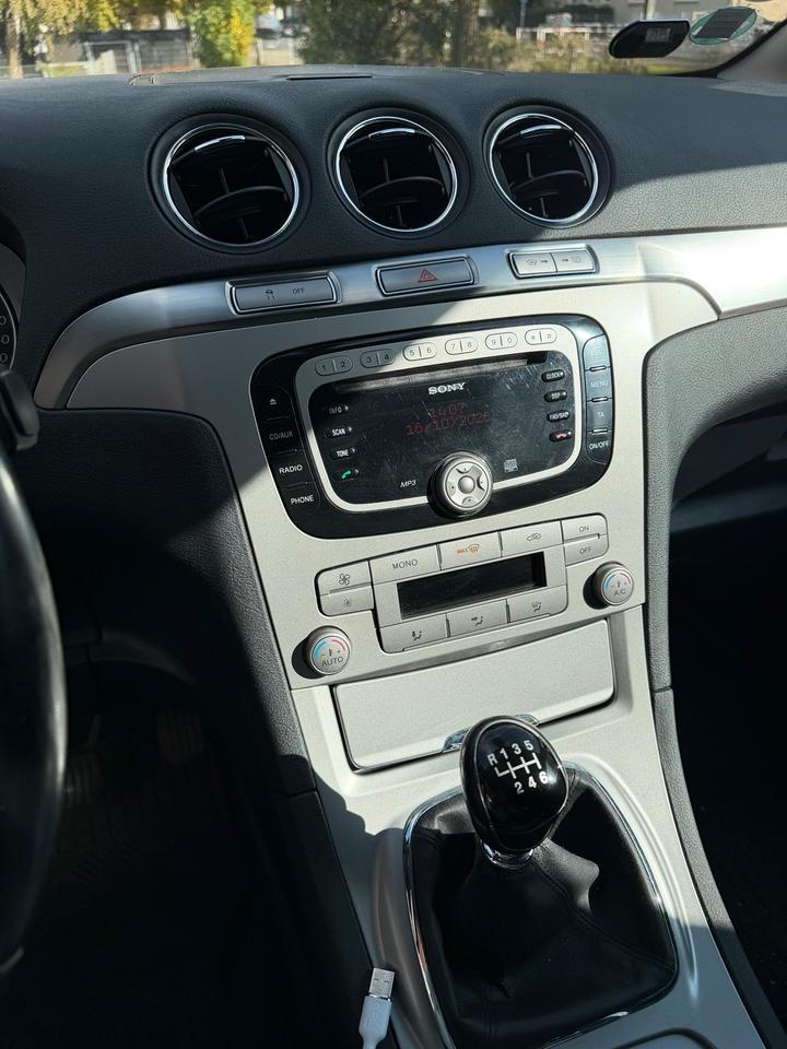Ford S-Max 2009 — photo 5