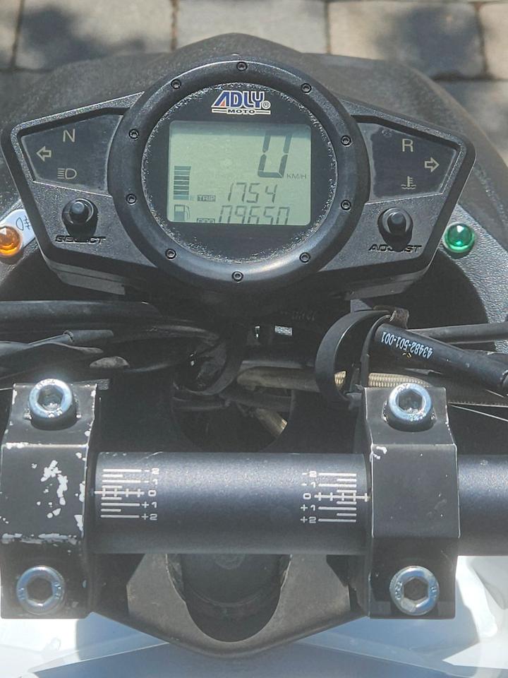 Weitere Motorräder Adly 500 SM – 50 PS – gepflegt – Großer Service 2014 — photo 13