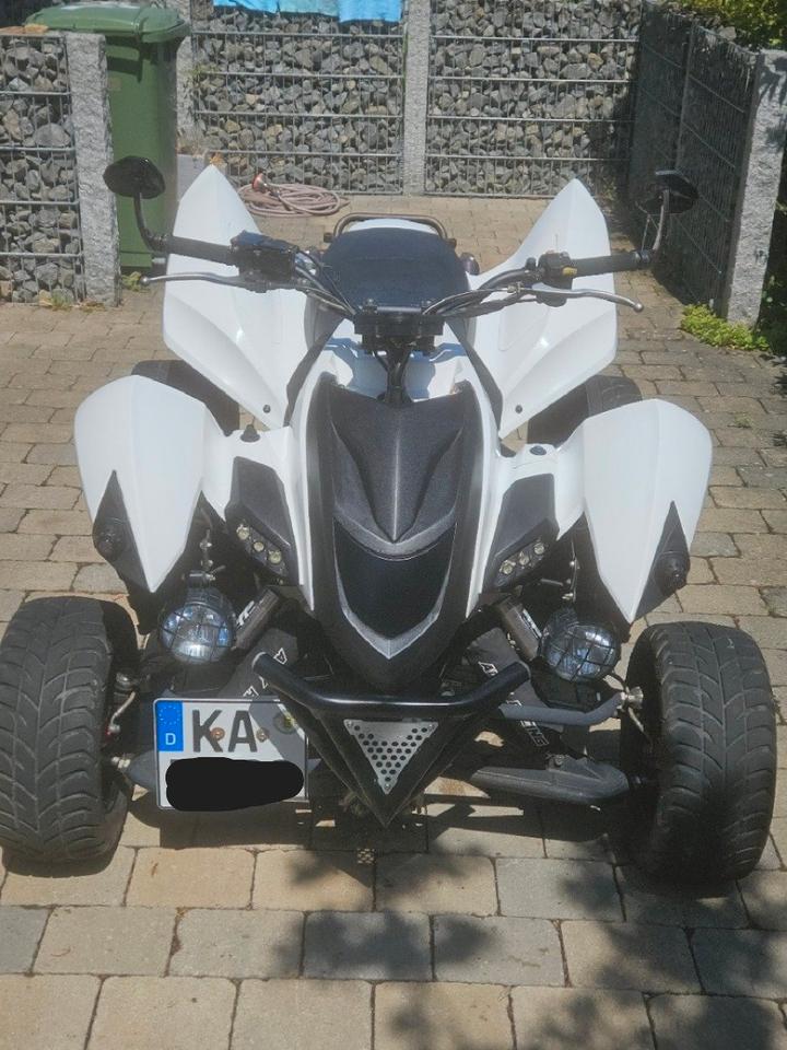 Weitere Motorräder Adly 500 SM – 50 PS – gepflegt – Großer Service 2014 — rear view
