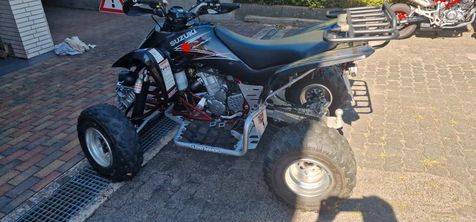 Suzuki Gelöscht • Suzuki LTZ 400 mit Umbau aus Qaudsport -TOP- Festpreis-Top-Auss!! 2007 — interior