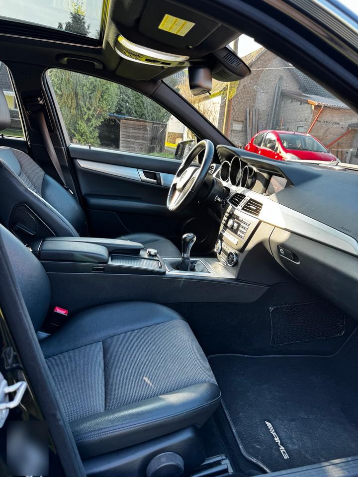 Mercedes Benz C 200 2011 — photo 6