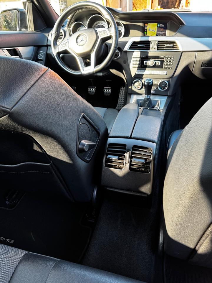 Mercedes Benz C 200 2011 — photo 8