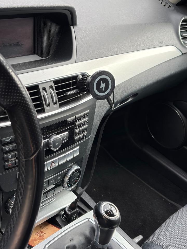 Mercedes Benz C 220 2011 — photo 9