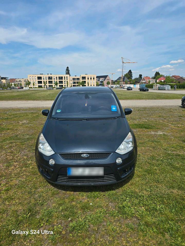 Ford S-Max 2009 — photo 12