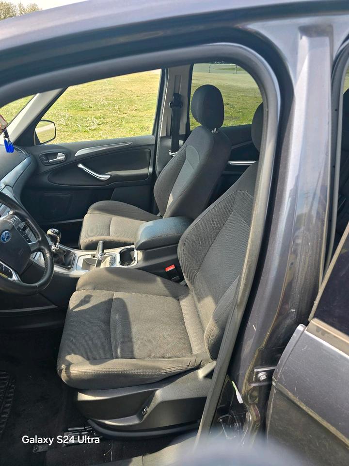 Ford S-Max 2009 — photo 8