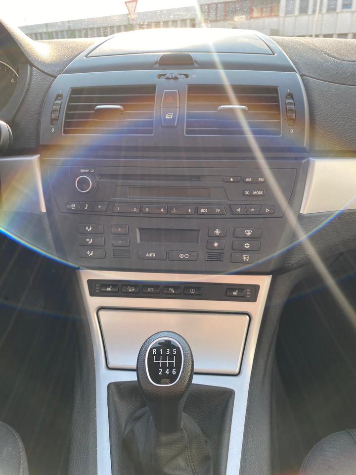 BMW X3 2009 — photo 12