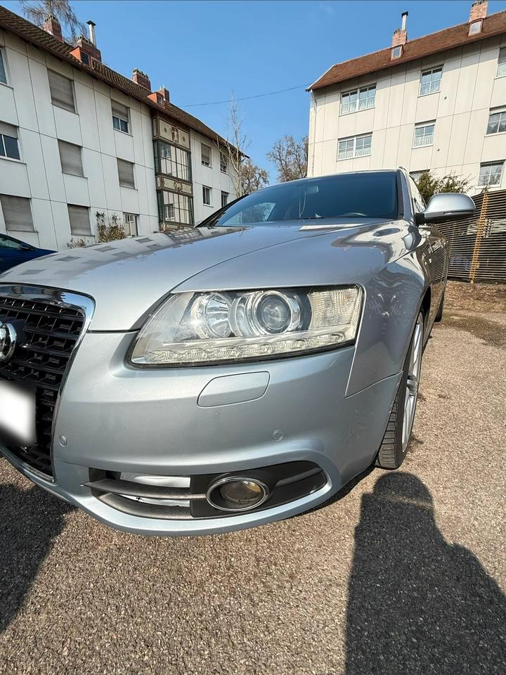 Audi A6 2010 — interior