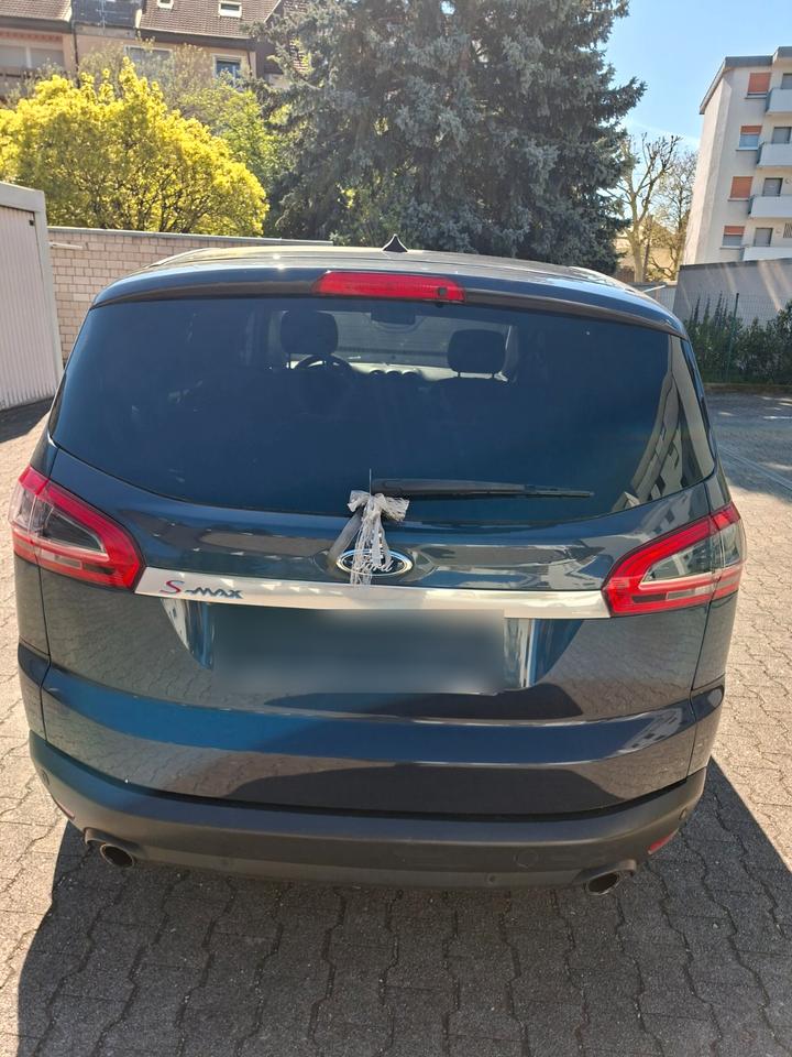 Ford S-Max 2011 — photo 12