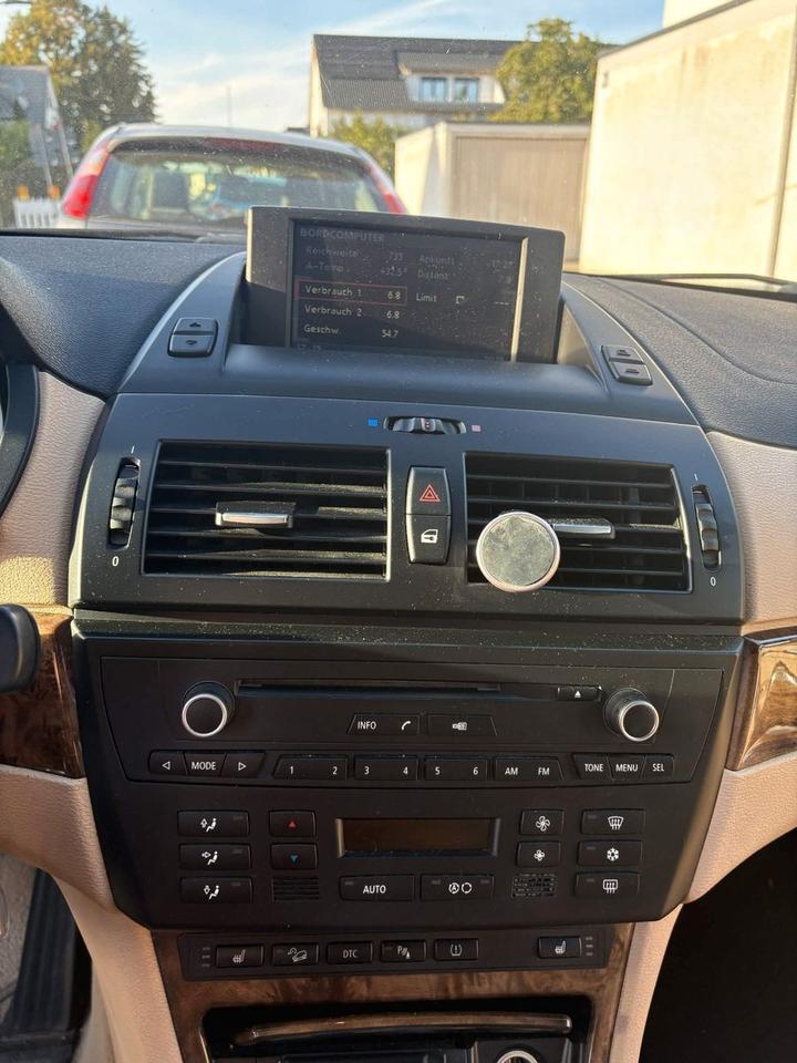 BMW X3 2009 — photo 7