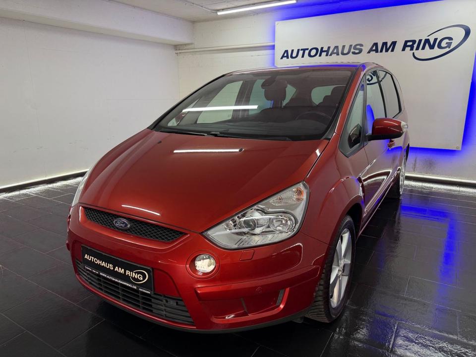 Ford S-Max 2006 — rear view