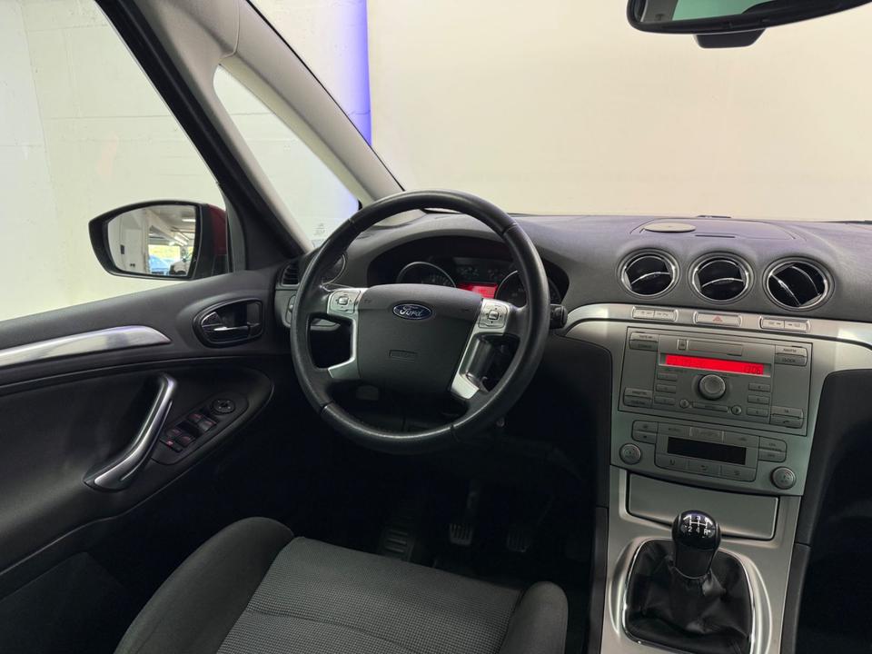 Ford S-Max 2006 — photo 27