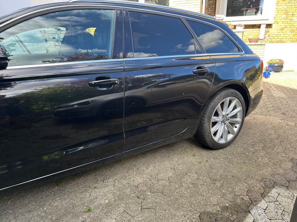 Audi A6 2011 — photo 11