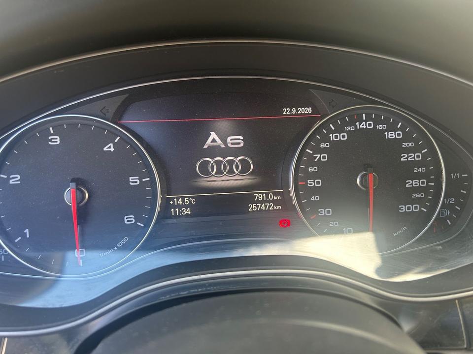 Audi A6 2011 — photo 13