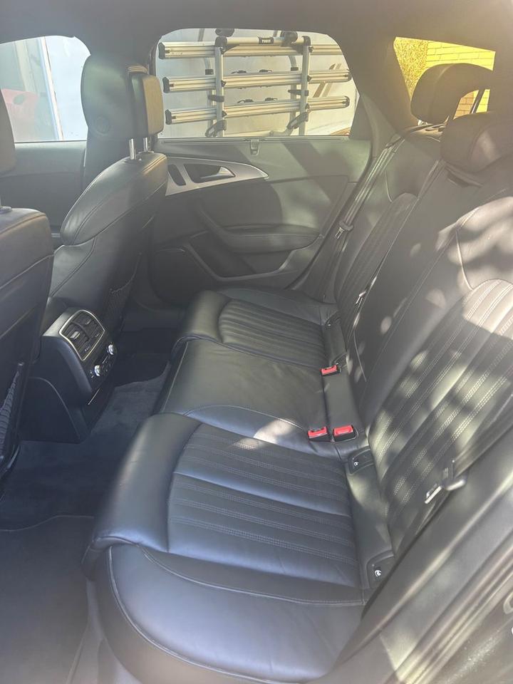 Audi A6 2011 — photo 15