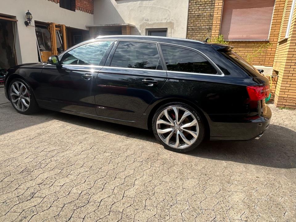 Audi A6 2011 — engine