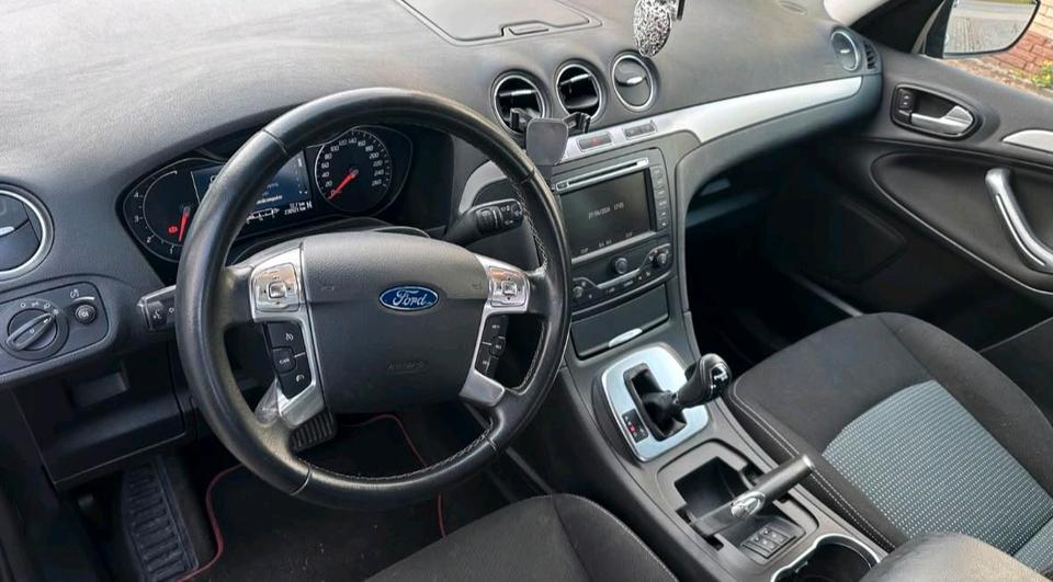 Ford S-Max 2014 — фото 9