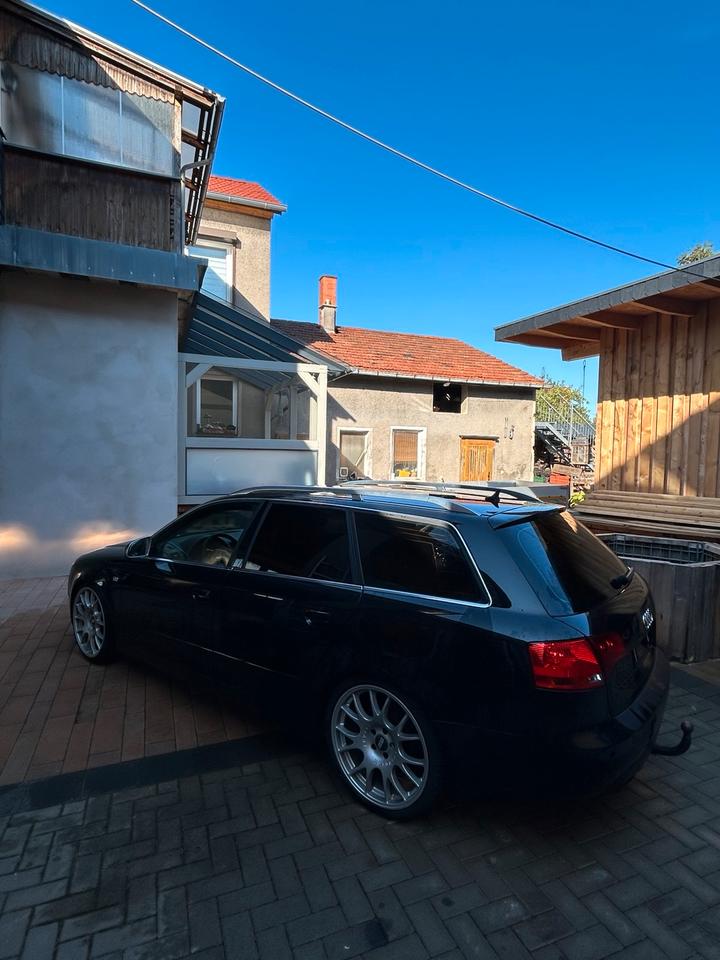 Audi A4 2007 — салон