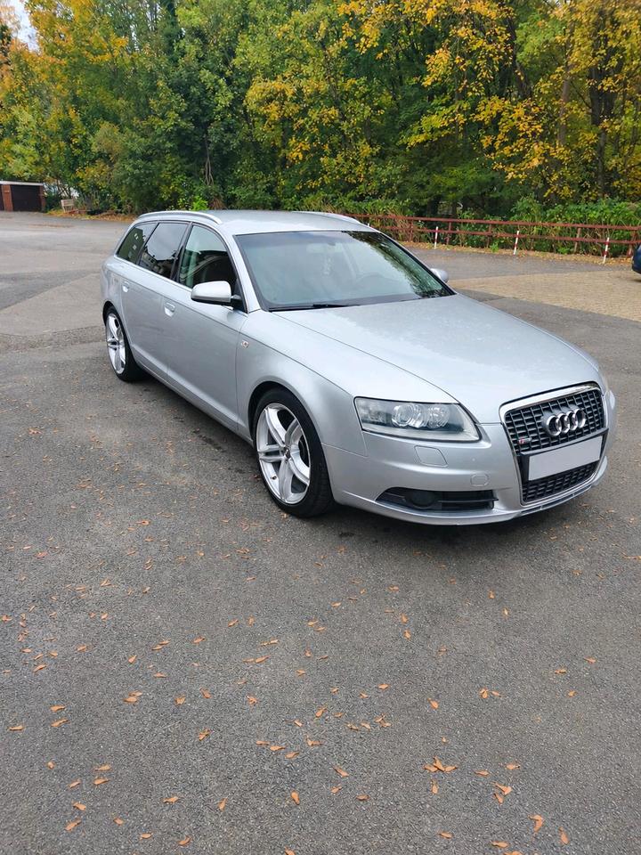 Audi A6 2009 — салон