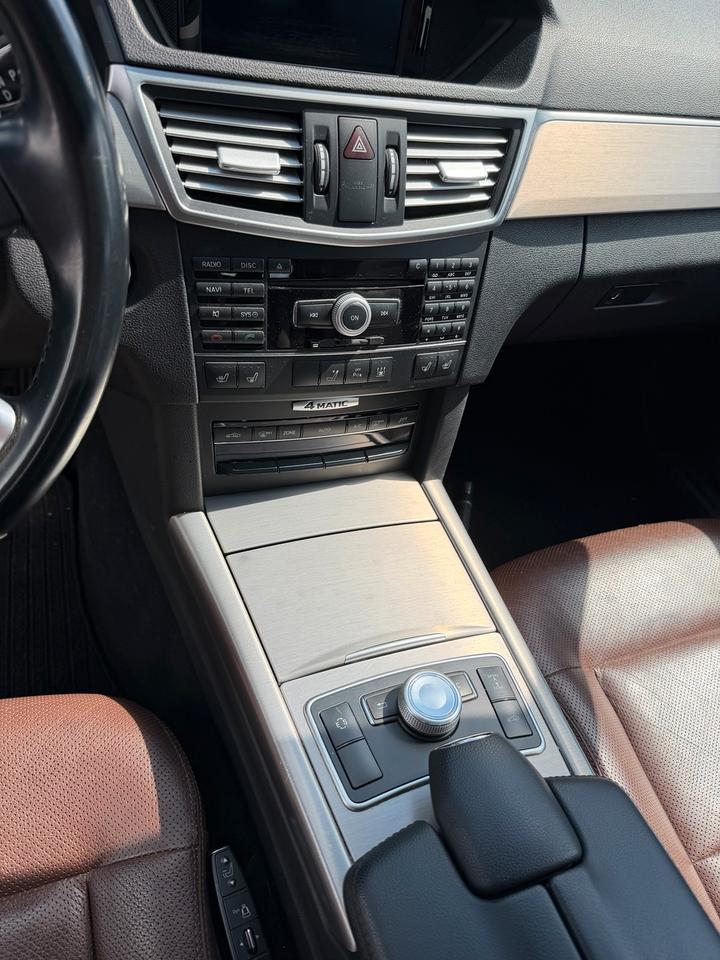 Mercedes Benz E 350 2011 — photo 8