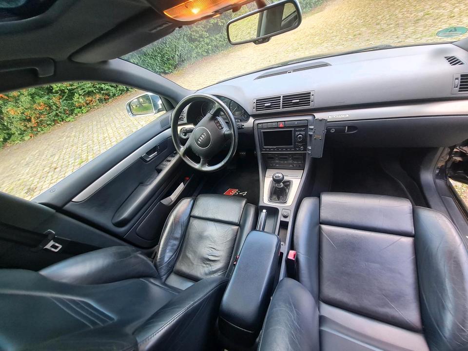 Audi S4 2004 — photo 8