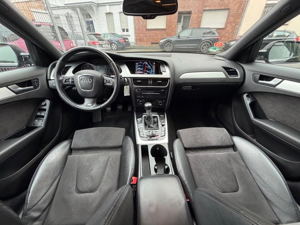 Audi A4 2011 — photo 14