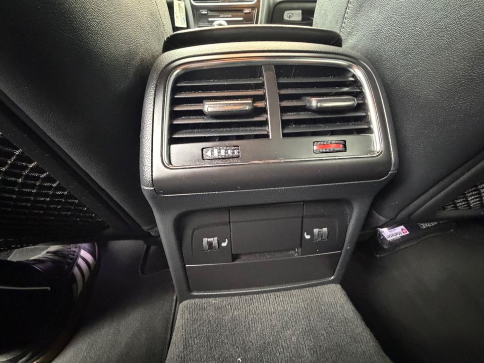 Audi A4 2011 — photo 15