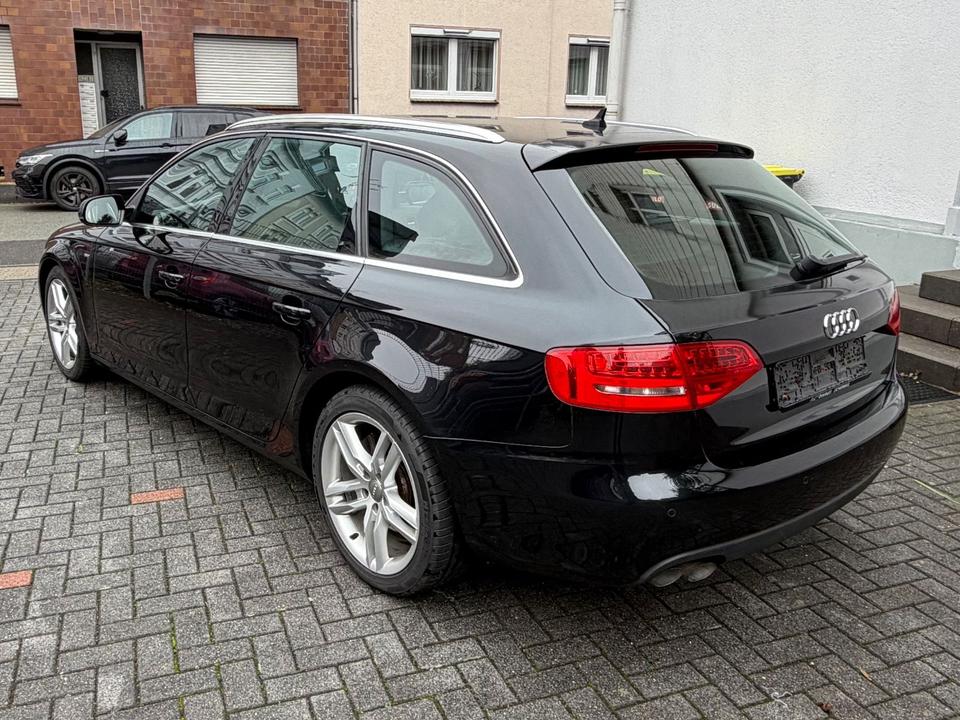 Audi A4 2011 — photo 17